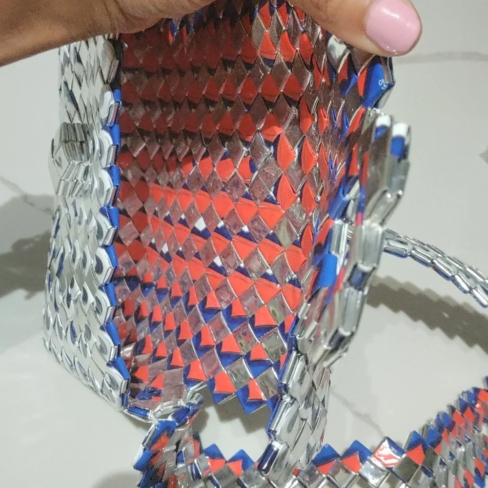 unbranded this purse